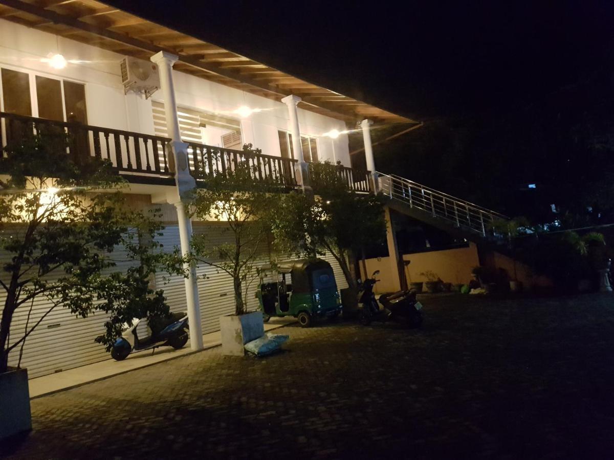 Gg Lodge Mirissa Luaran gambar